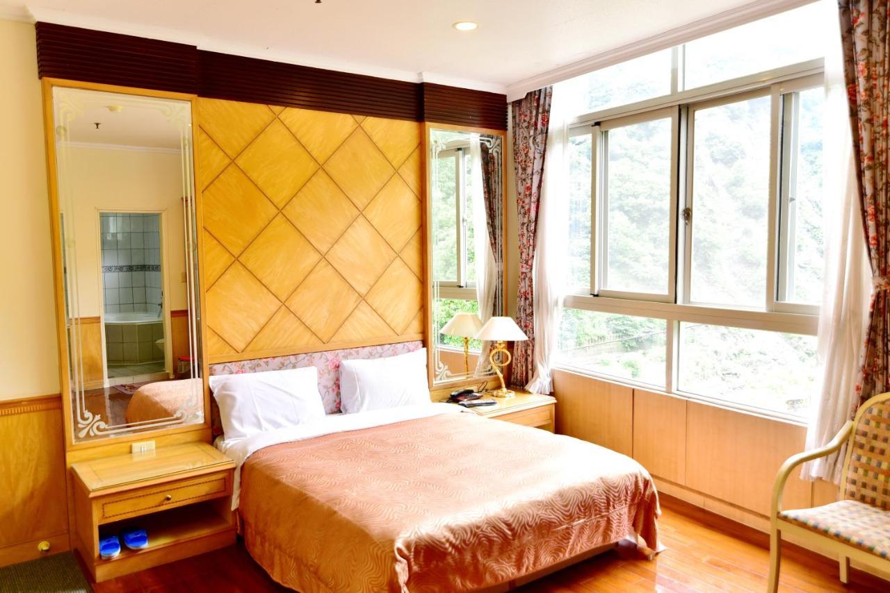 Jenq Yang Hotspring Hotel Renai Exterior photo