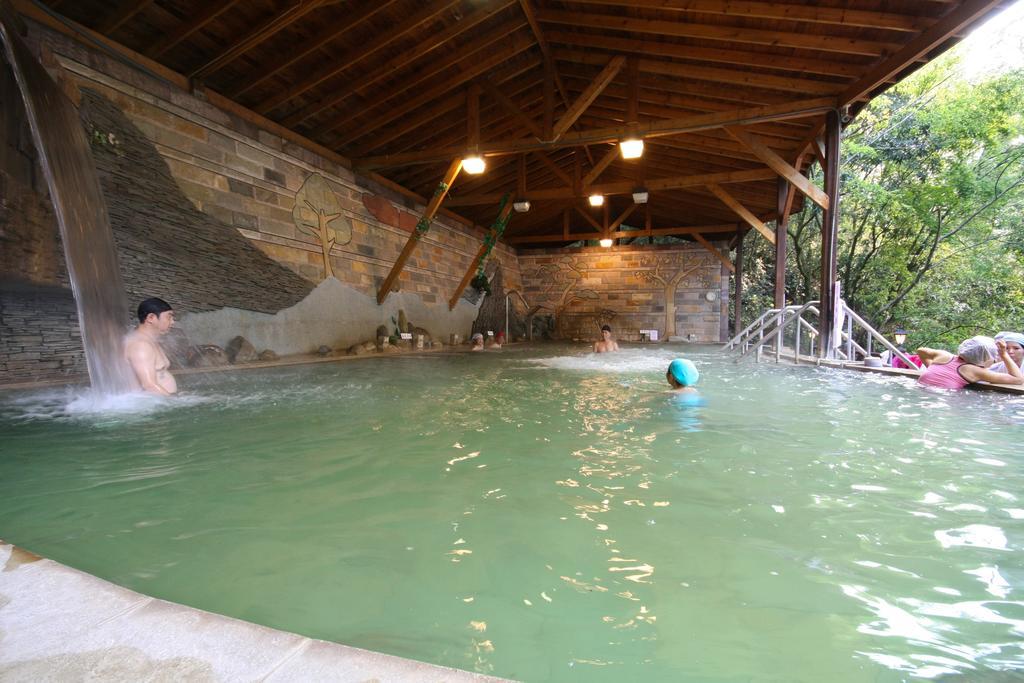Jenq Yang Hotspring Hotel Renai Exterior photo