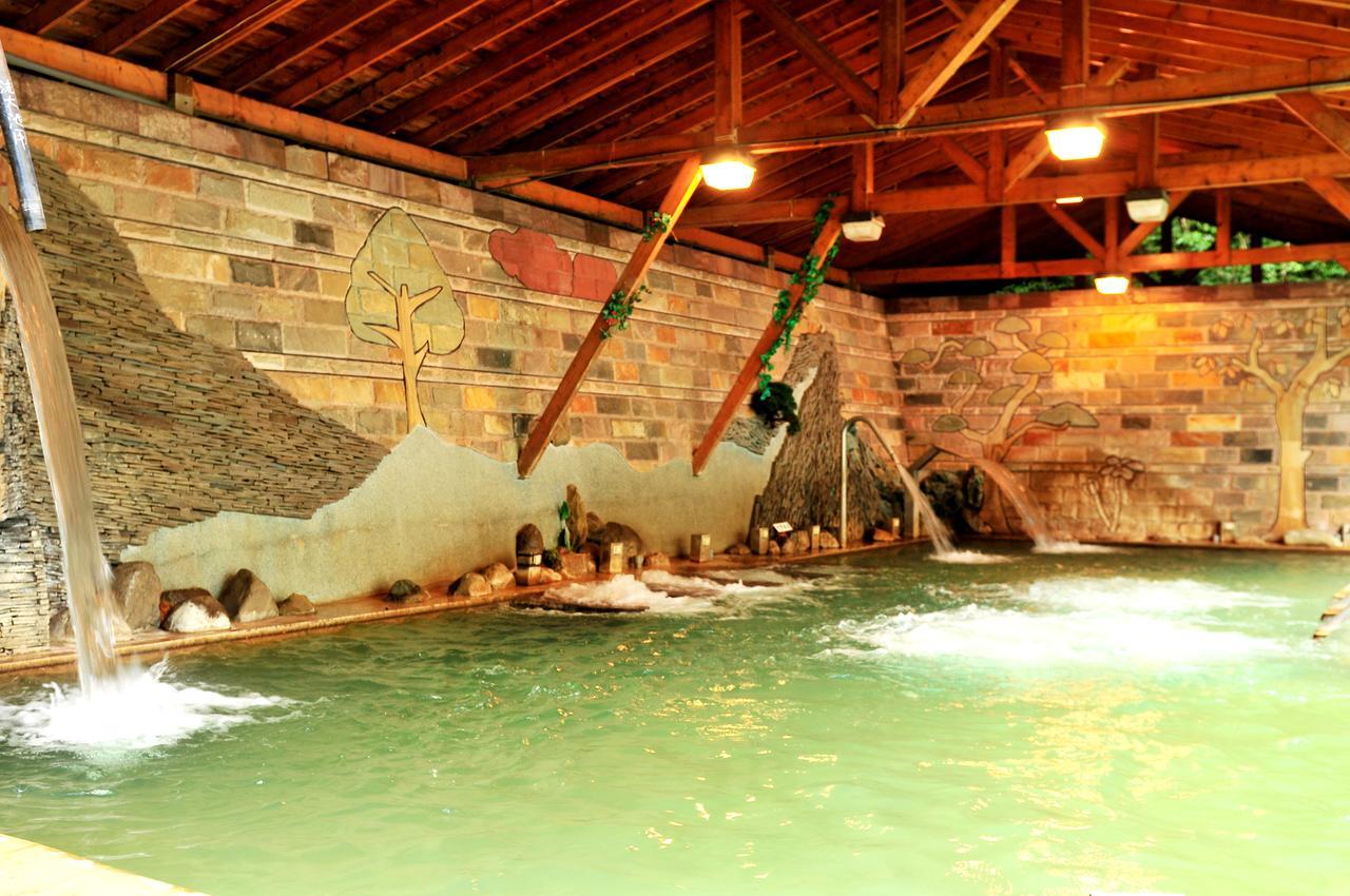 Jenq Yang Hotspring Hotel Renai Exterior photo